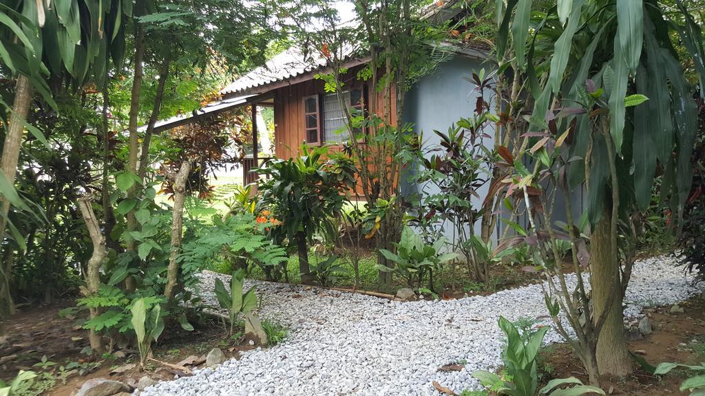Pasanchai Bungalow Ванг-Виенг Экстерьер фото